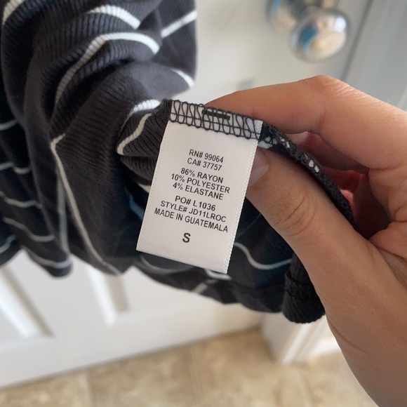 Women’s Billabong Dress - Picture 4 of 5